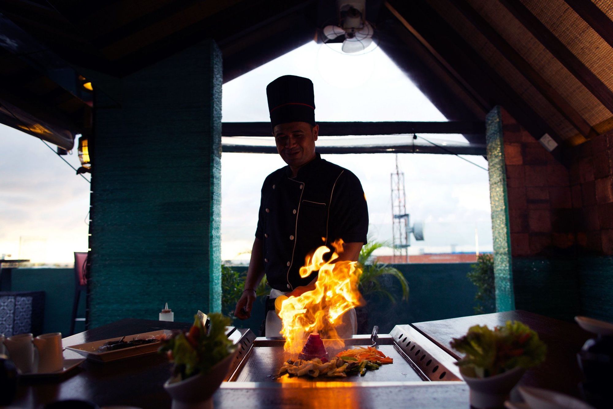 L Hotel Seminyak Restaurant bilde